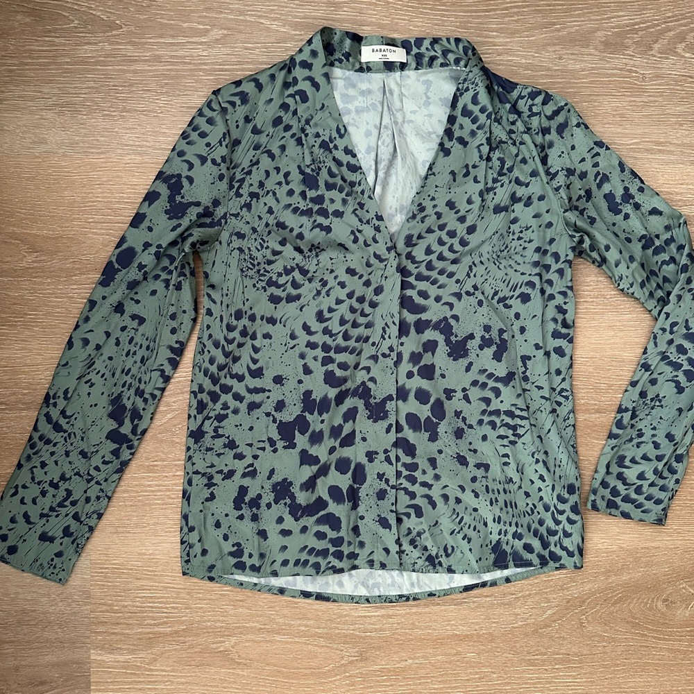 Babaton Aritzia Green and Blue Patterned Power Blouse